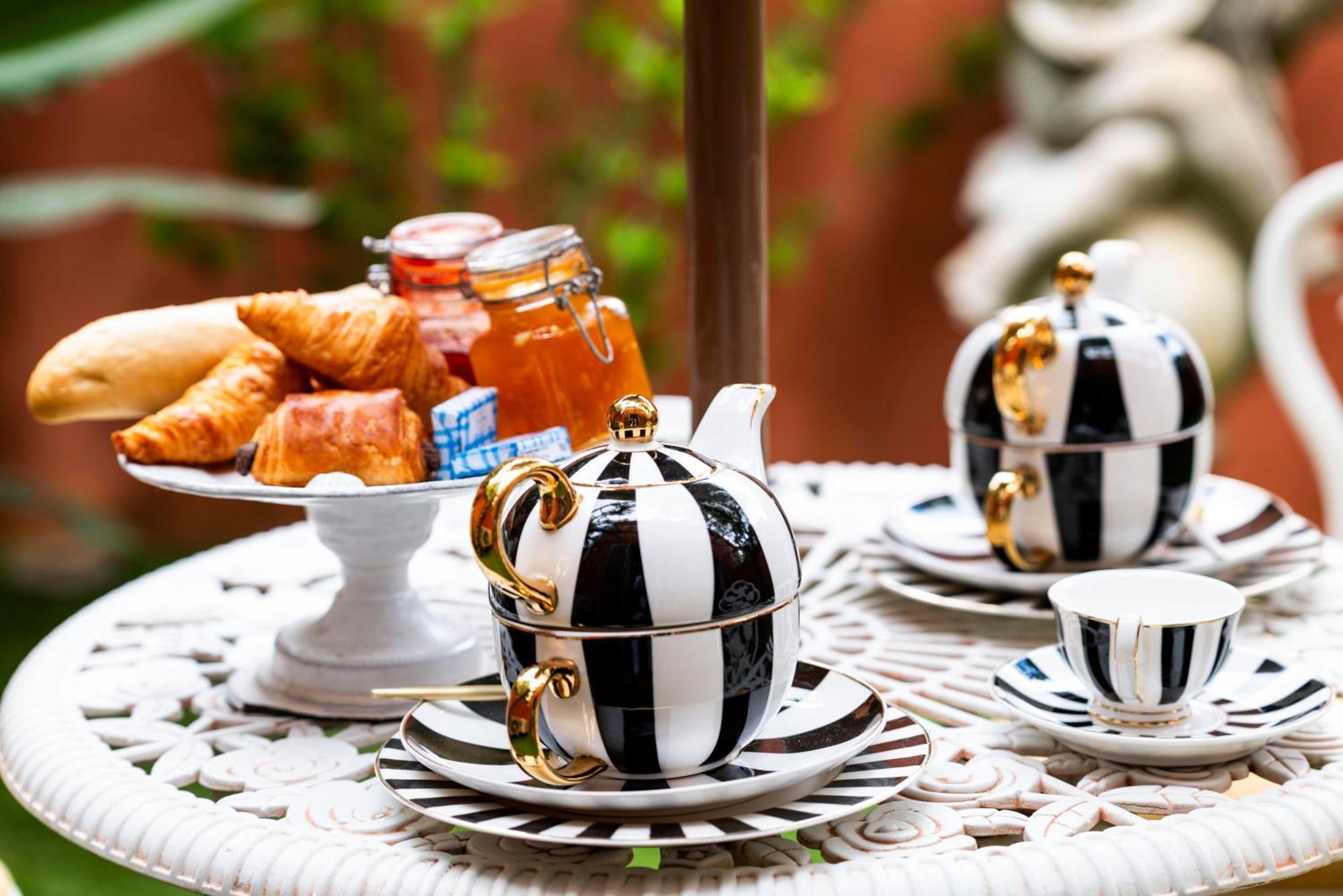 La Bravade Luxe Et Serenite Au Coeur De Saint-Tropez Suites Spacieuses Avec Jardin Enchanteur Exterior foto